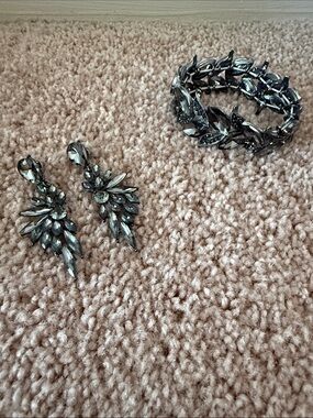 BriLove Gunmetal Crystal Leaf Bracelet with Matching Earrings